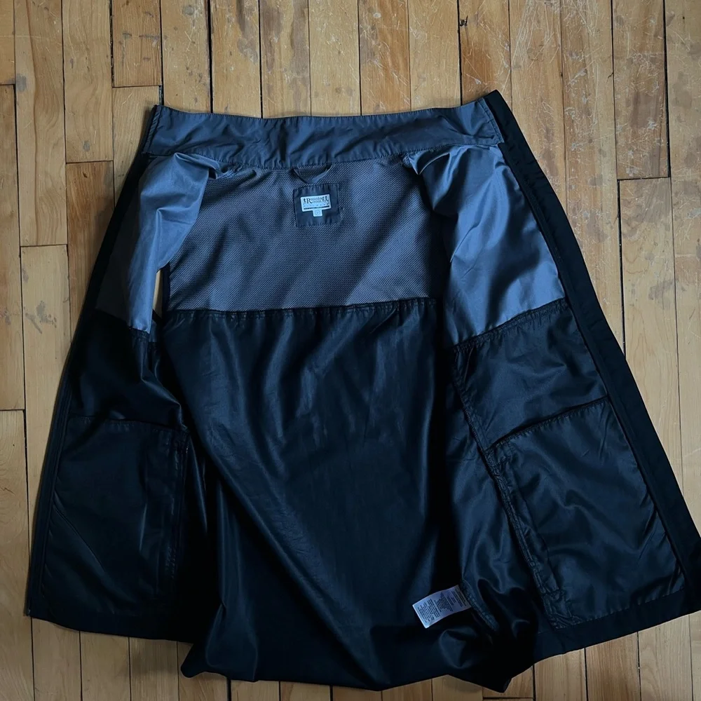 RUNNING ROOM SLEEVELESS RUNNING JACKET - Picture 4 of 5